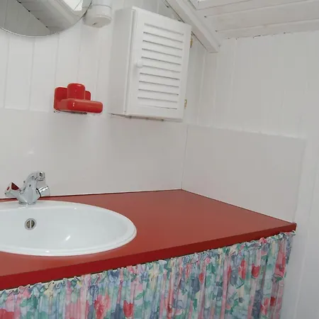 Stunning In With Kitchen Semesterbostad *